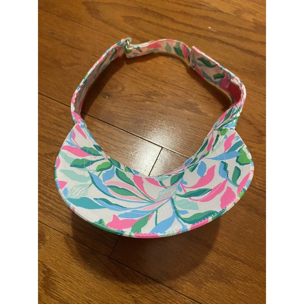 Gorgeous Lilly Pulitzer Holding Court/It's A Match White Floral Sun Visor Cap